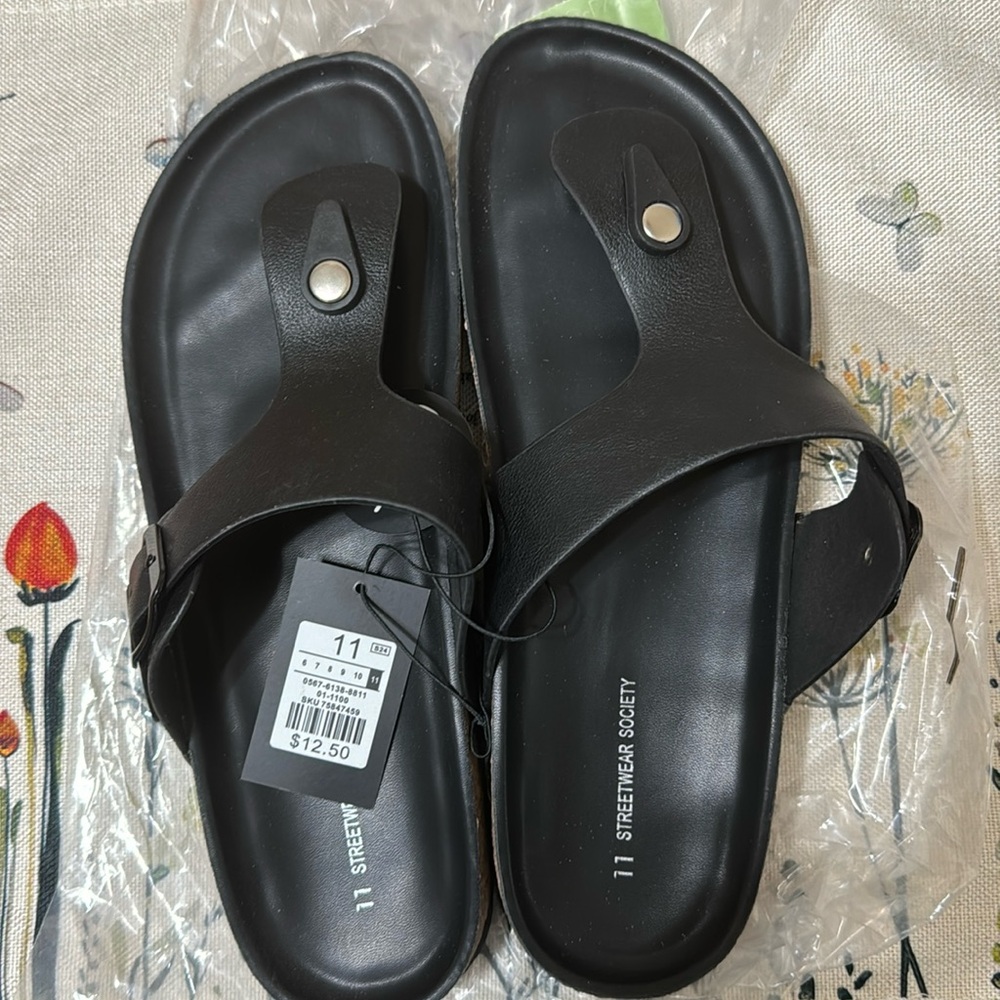 Brand new cute sandals!